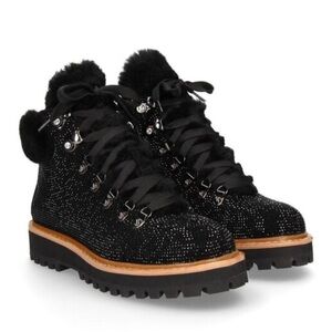 Women's Black Fur-Lined Hiking Boots